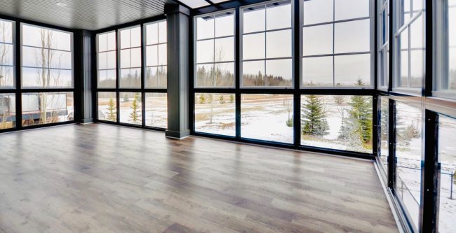 jaki wybrać kolor drewnianej podłogi aby pasował do wnętrza?